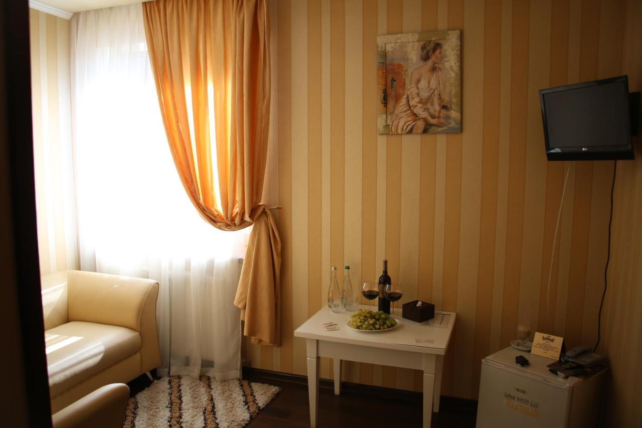 Берлога Kharkiv Bagian luar foto